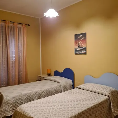 Hébergement de vacances Casa In Centro SantʼAntìoco